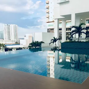 https://pinnacle-tower-feel-suites.johorbahruhotels.net